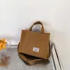 Bolsa de Mano Nueva de Otoño 2026 Transfronteriza Bolso de Pana Bolso Cruzado para Mujer Bolso de Hombro de Estudiante Universitario a la Moda