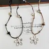 Collar de Flor Pequeña con Cuentas de Cuerda Trenzada para Mujer Cadena Larga Ajustable Retro de Otoño Accesorios Tirar Personalizado Versátil para Suéter