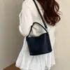 Bolsa Saco Nicho Coreana Feminina 2026 Nova Moda para o Trabalho Tendência Bolsa de Ombro Único Transversal Temperamento Casual