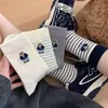 Calcetines de otoño e invierno hasta la pantorrilla para mujer, oso de dibujos animados, a rayas retro, estilo universitario, versión coreana, lindos, estilo ins, calcetines largos japoneses, versátiles