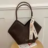 Bolso de hombro para mujer de color liso estilo coreano, colección de otoño 2026, bolso tote grande y elegante con un toque de alta gama, para ir al trabajo