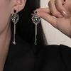 Dulce Collar de Borla de Estrella de Amor Negra con Incrustaciones de Diamantes de Moda Cool Pendientes Cadena para Clavícula para Mujer Nueva Entrada Accesorios Nicho de Lujo Ligero