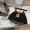 Conjunto de Verano para Niñas 2026 Nuevo Estilo Camiseta de Manga Corta con Lunares y Pedrería Pantalones Cortos de Mezclilla Estilo Coreano para Niños Conjunto de Dos Piezas Moderno