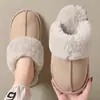 Pantuflas de algodón retro con puño de felpa, engrosadas para retener el calor, con una suela gruesa antideslizante, que ofrecen una sensación de lujo ligero, zapatos de casa de algodón para mujer de punta cerrada