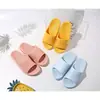Tienda de 10 Yuan Zapatillas de Baño de Suela Suave y Masaje Ultra-Ligeras con Masaje 3D Verano Interiores Antideslizantes para Uso en Casa