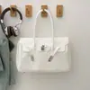 Bolsa de Ombro de Gelatina de Alto Padrão Estilo Coreano, Fresca e Fashion, Simples e de Grande Capacidade, Bolsa de Mão Estilo Feminino