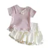 Conjunto de Dos Piezas Rosa con Encaje y Cuello de Muñeca para Niñas 2026, Nuevo para el Regreso a Clases, Atuendo de Verano para Niñas, Ropa de Verano Moderna para Niños