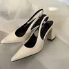 Novos sapatos de salto alto grossos estilo francês com saia, sandálias verdes de bico fechado 2026 Primavera/Verão, saltos altos de bico fino sem costas para mulheres