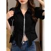 Camiseta de manga corta estilo coreano de verano para mujer con diseño plisado irregular y doble cremallera que adelgaza los hombros.