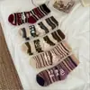 Calcetines de Felpa Gruesos de Estilo Alto Rayados para Otoño/Invierno 2026, Piel Sintética de Visón, Simples y Versátiles, Calcetines Cálidos para Fitness