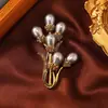 Broche de narciso vintage champán elegante broche de ramo de perlas moda pin versátil accesorios para abrigo