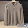 Nueva camiseta base de punto de cachemira para otoño e invierno, moderna y orientada a los negocios, suave, cómoda, de corte holgado, con cuello POLO, elegante para hombre