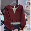 Sudadera de Patchwork Rayado Falsa de Dos Piezas con Cuello Marinero para Mujer, Nuevo Estilo Primavera y Otoño 2025, Corte Holgado, Top Corto Elegante para Figuras Pequeñas