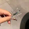 Nuevo 2024 pasador de estrella con pedrería pinza para flequillo lateral pinza de pico de pato para la frente pasador de estrella de cinco puntas accesorios para el cabello y2k