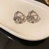 Brincos Redondos de Pérola Geométrica com Diamante e Agulha de Prata, Brincos de Luxo Leve e de Alta Qualidade para Mulheres, Brincos de Nicho Estilo Francês Atacado
