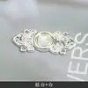 Fivela de Prato Vintage Fecho de Metal Vazado para Gola de Hanfu Xale Cheongsam Acessórios de Decoração para Mulheres