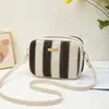 Bolso de Cámara con Parches de Patrón Nuevo Estilo Transfronterizo, Bolso de Mano Tejido Color-Blocking, Bolso Cruzado para Mujer con Cadena Exclusivo Transfronterizo, Dropshipping Italiano