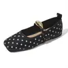 Sapatilhas Mary Jane quadradas com bolinhas para mulheres, transfronteiriças europeias e americanas, com fivela de metal e sola macia, sapatos de balé
