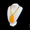 Collar con Colgante Cuadrado de Cera de Abeja Amarilla con Cuentas Aceite de Pollo Amarillo Miel Vieja Marca Lisa Colgante de Ámbar Optimizado Cadena para Suéter Regalo