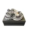 Zapatos Putian Originales Puros NB2002RA Gris Yuanzu Gamuza Retro Transpirables Zapatos para Correr Zapatos de Papá Cómodos