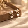 Pendientes de Ballesta de Moda y Sencillos para Mujer, Tendencia Estilo Ins Lujo Ligero Nicho Selección de Influencers, Pendientes al por Mayor para Mujer