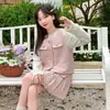 Conjunto de Tres Piezas para Niñas de 26 Años, Estilo Academia Primavera Otoño, Chaleco, Falda Plisada, Niños Medianos y Grandes, Dulce Estilo Little Coco, Ropa de Primavera, Moderno