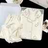 2026 Pijama Nuevo para Niñas Algodón Nube Primavera Manga Larga Estilo Popular Cuello Solapa Estudiante Lindo Dibujos Animados Conjunto de Ropa para Casa