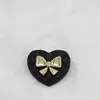 Botão de Metal Quadrado Preto Diamante Estilo Chanel Camélia Botão de Laço Coração Casaco Casaco Fivela Decorativa
