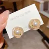 Brincos de pérola vazada com zircônia microincrustada, estilo leve e luxuoso, estilo celebridade, elegante, flor, joias de orelha simples e da moda