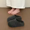 Pantuflas Esponjosas para Mujer Ropa de Exterior 2026 Estilo Nuevo Retro Otoño Invierno Suela Gruesa Zapatos Tipo Mula Punta Cerrada Medias Pantuflas Celebridad de Internet Casual para Mujer