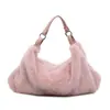 Bolsa de pelúcia da moda estilo coreano, nova coleção outono/inverno, bolsa tote casual e chique com uma vibe descontraída, perfeita para o uso diário
