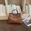 Bolsa Tote Horizontal Tecida à Mão Transfronteiriça Bolsa Transversal Feminina Versátil Design de Laço Fivela de Corda Grande Capacidade Bolsa de Ombro Único