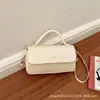 Bolso de Mano Pequeño Cuadrado Simple para Mujer Bolso Pequeño Retro para Mujer Otoño 2026 Nuevo Elegante Bolso de Hombro Único Cruzado