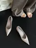 Primer Encuentro Temporada Minimalista Francés Tacón de Pendiente Punta Fina Mocasines Planos para Mujer, Tacones Altos de Moda y Versátiles