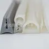 Fábrica de origen, exclusivamente para suministro transfronterizo de tiras de sellado de silicona tipo P para ranuras de puertas y ventanas, tiras a prueba de viento y polvo, disponibles descuentos por volumen