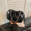Bolso de Hombro Elegante de Nicho Bolso de Mujer Bolso de Mano de Cadena Nuevo Moda Combinable 2024 Bolso Nube Plisado