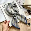 Novo lenço quadrado pequeno de seda artificial versátil moda lenço profissional lenço de primavera e verão lenço de combinação lenço elegante simples