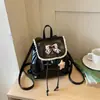 Mochila feminina de nicho transfronteiriça 2026 nova moda retrô mochila para o dia a dia mochila pequena versátil para saídas diárias