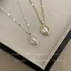 Estilo indiferente metal irregular perla barroca collar nicho retro personalidad versátil cadena para la clavícula