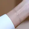 Pulsera de Plata de Ley S925 Chapada en Oro de 18K con Mini Flor de Cuatro Pétalos y Circonita, Estilo Versátil de Trébol de Cuatro Hojas, Regalo para Novia