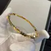 Pulseira Colmeia Shangmei Banhada a Ouro 18K, Superfície de Colmeia com Diamantes, Totalmente Cravejada com Diamantes, Pulseira Hexagonal Empilhável Finamente Esculpida para Mulheres