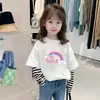 G2414# camiseta de algodón con costuras para niña, manga larga, primavera y otoño, holgada, camiseta básica para niños, top de dibujos animados para niños, camiseta de moda