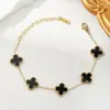 Pulsera de Trébol de Cuatro Hojas Caliente Caliente Diseño de Nicho Femenino Moda de Lujo Ligero Mismo Estilo que Celebridad de Internet Hierba de la Suerte Flor de Cinco Hojas Acero de Titanio