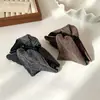 Pinza para el pelo de cuadros vintage estilo coreano con un toque sofisticado, pinza de triángulo de tela, pasador de alta gama con forma de concha, pinza de tiburón para mujer