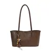 Yuezi 2026 Otoño/Invierno Nueva Moda Gran Capacidad Retro Bolso de Hombro Único para Mujer Bolso Tote Casual Atmosférico para el Brazo