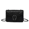 Bolso Negro Texturizado Bolso de Mujer 2022 Nuevo Simple Moda Retro Cuadros de Diamante Cadena al Hombro Cadena Cruzada Bolso Negro
