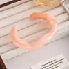 Pulsera Abierta de Acrílico Brillante con Gradiente de Dopamina, Pulsera Sencilla y de Alta Gama, Joyería Irregular Estilo Europeo y Americano para Mujeres