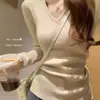 Linda blusa de tricô cinza estilo coreano com decote V e mangas compridas para mulheres, outono de 2025, top interno de gola baixa com um toque estiloso