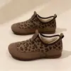 2026 Nuevos Zapatos de Tela Old Beijing con Estampado de Leopardo Retro Engrosados con Forro Polar Cálidos Antideslizantes Versátiles Zapatos de Algodón para Madre