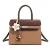 Bolso Cuadrado Pequeño de Nicho para Mujer Moda Primavera 2026 Bolso Elegante Sencillo Bolso de Mano Hermoso Bolso Cruzado al Hombro